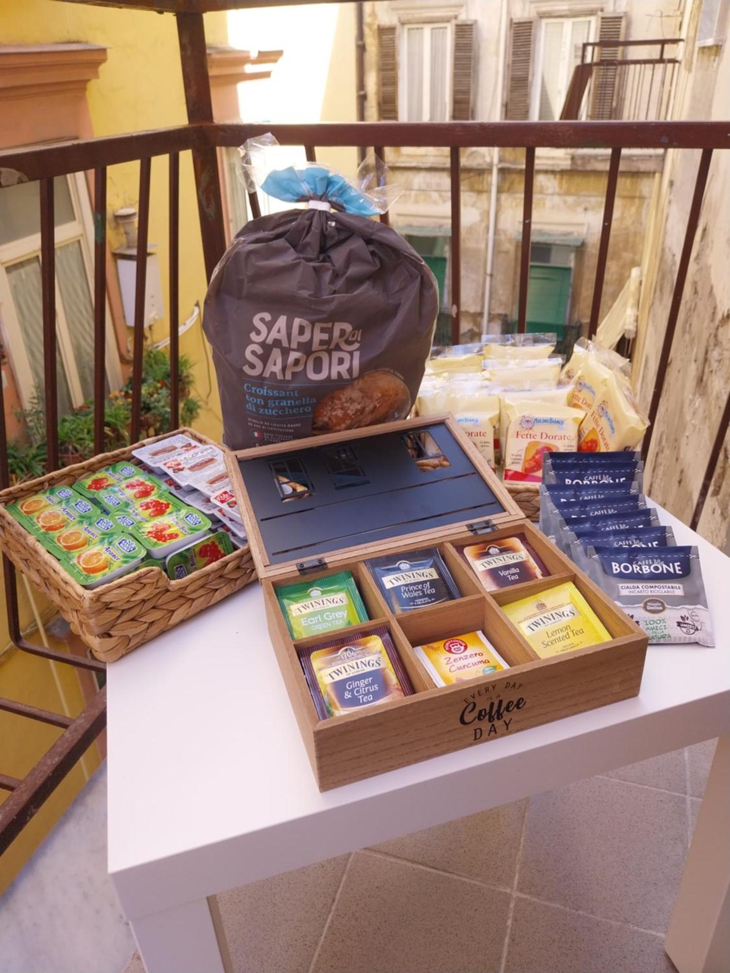 Quartieri Spagnoli House ナポリ エクステリア 写真
